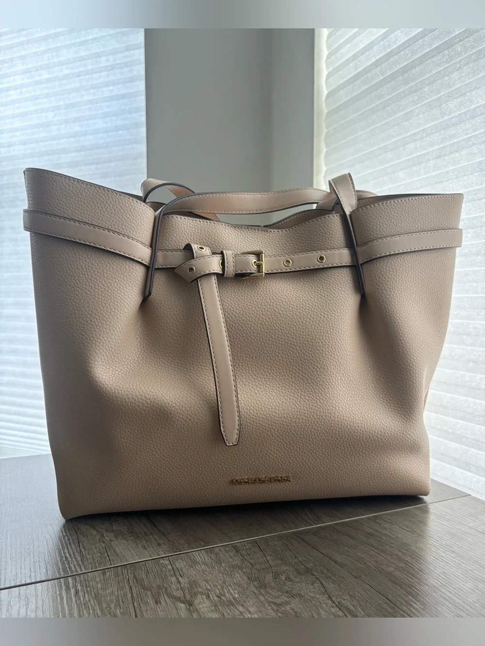 Michael Kors Emilia Large Tote